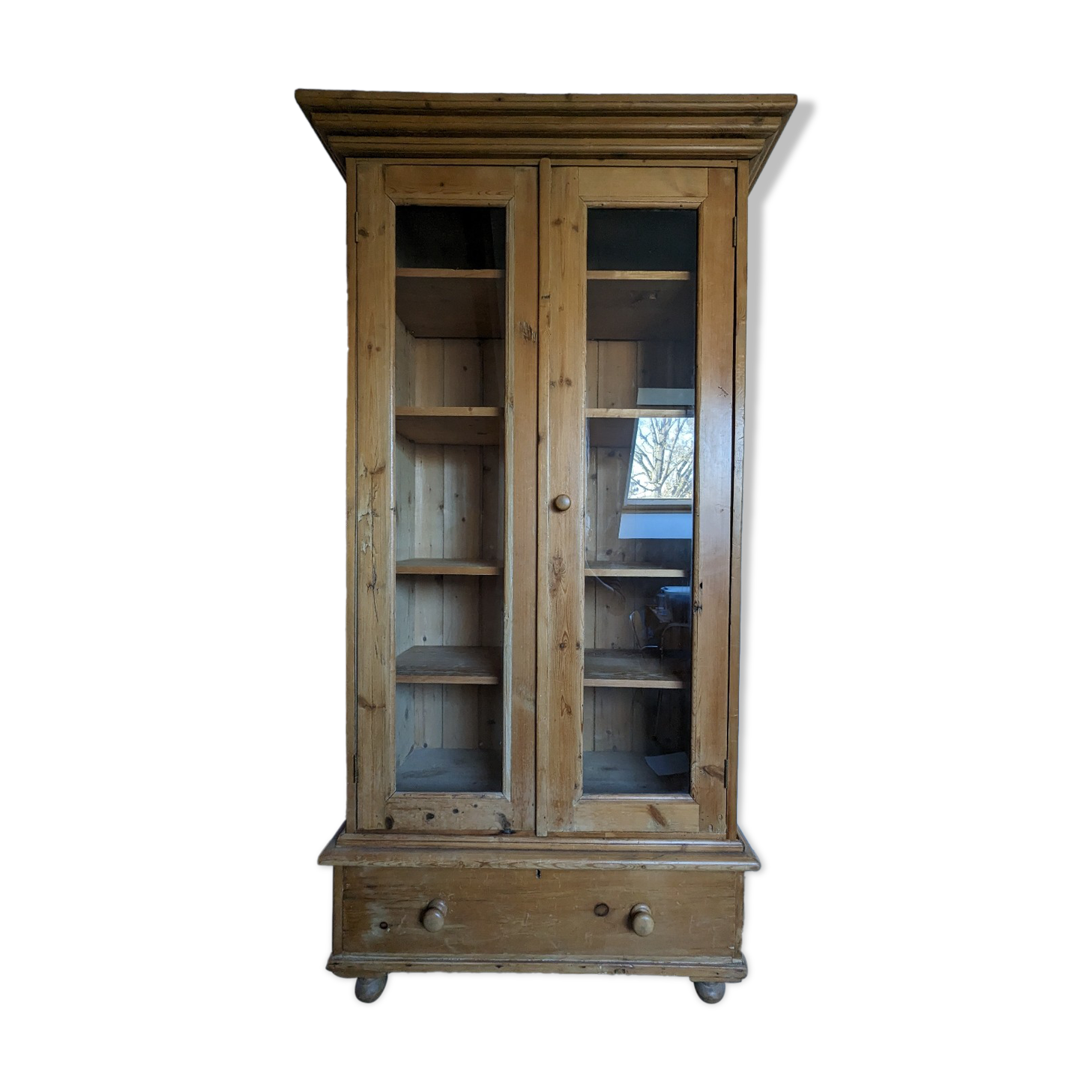 Glass cabinet