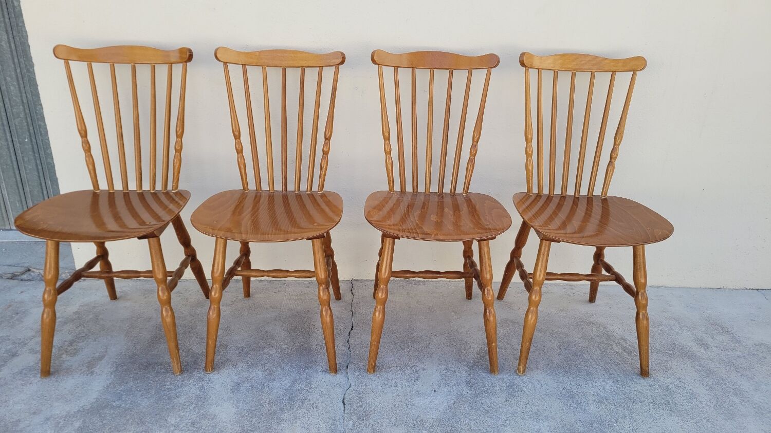 Series of 4 bistro chairs signed Baumann tacoma model 1950 vintage