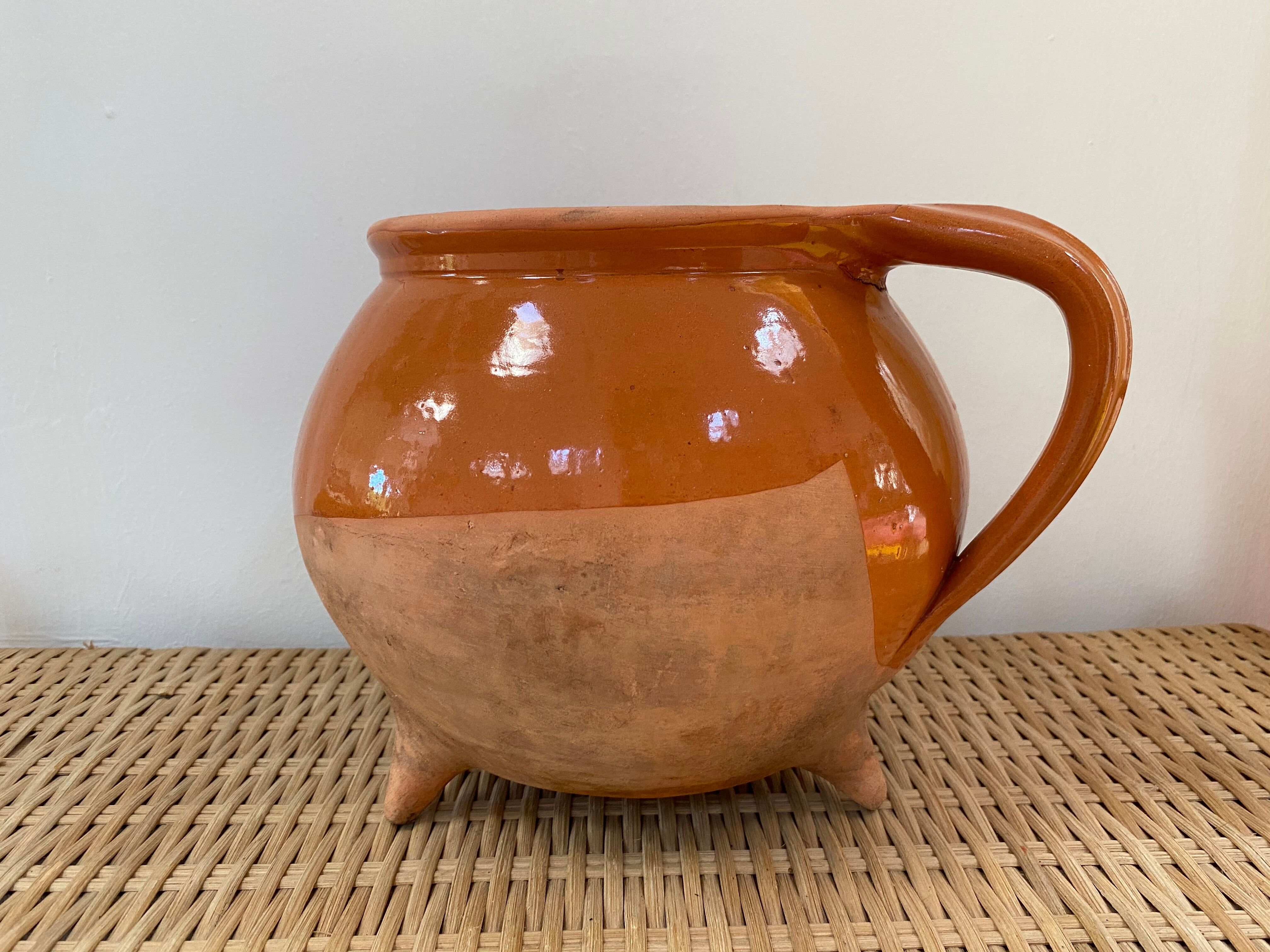 Chaudron tripode vintage en terre cuite