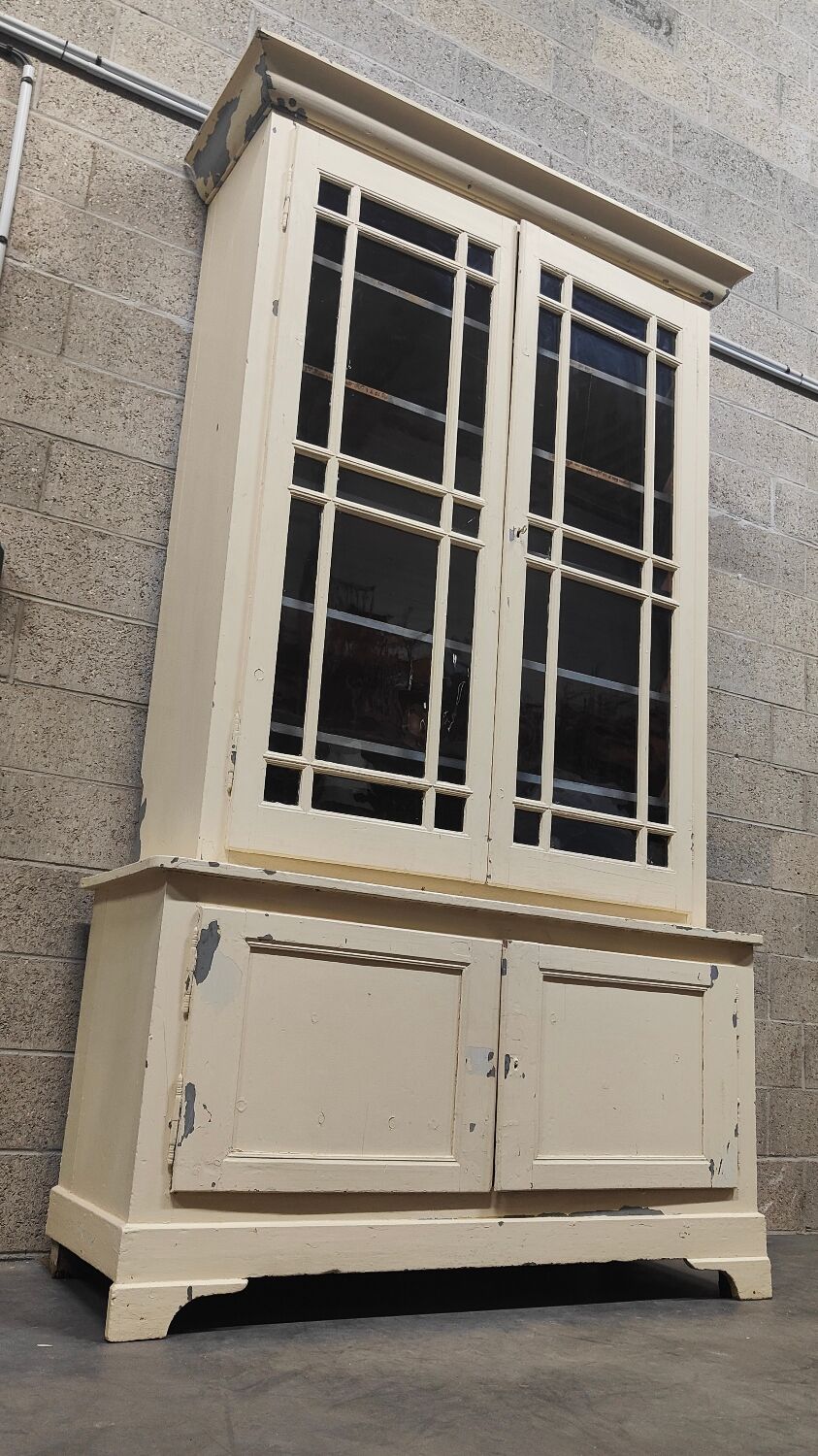 Old school library, white patinated two-body dresser, year 1888