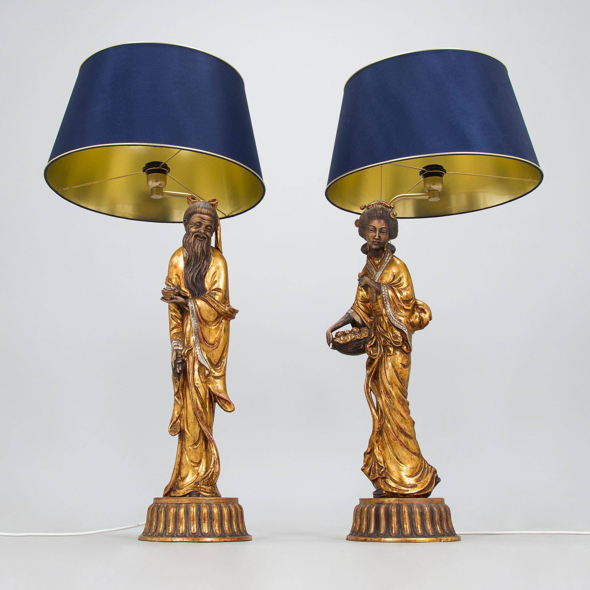 Pair of gold table lamps in the style of William Billy Haines, United States, 1950s.