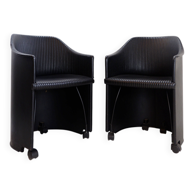 Paire de fauteuils Artona en cuir noir par Afra et Tobia Scarpa pour Maxalto