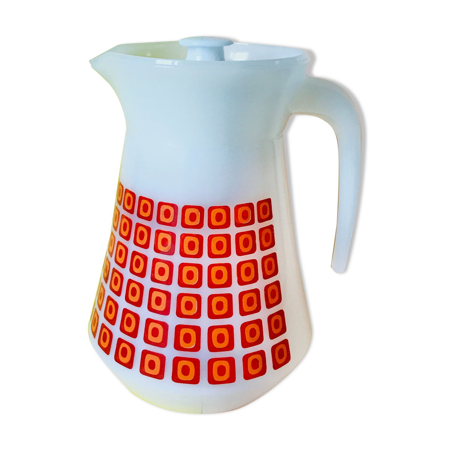 Vintage orange and red 70s arcopal spirit