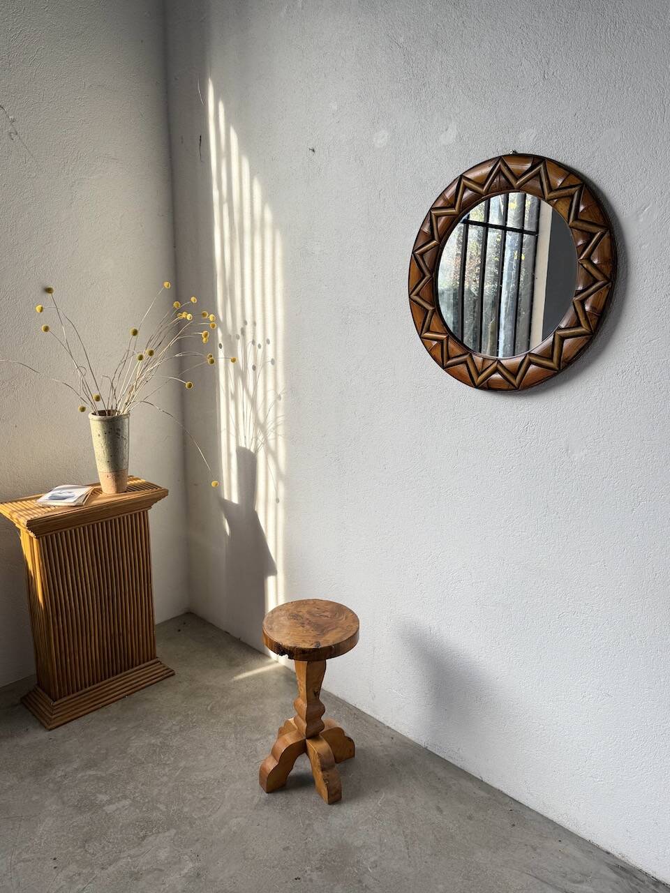 Round rattan mirror 1980