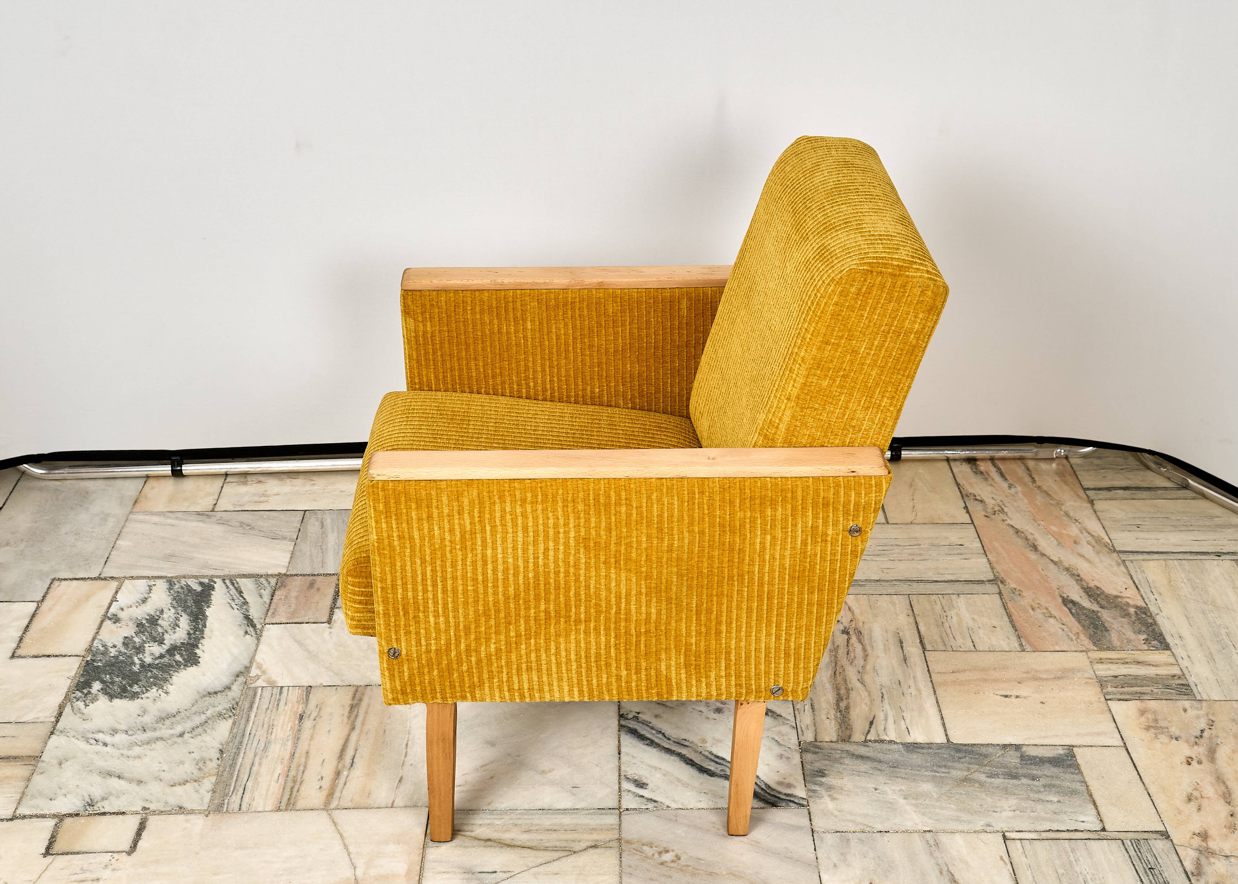 Fauteuil conçu par F.Jirak pour TATRA Tchécoslovaquie 1970