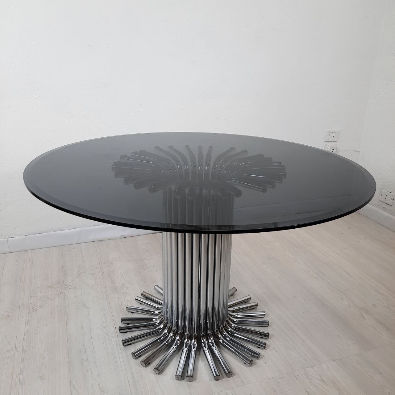 Table des années 70, acier et cristal,
