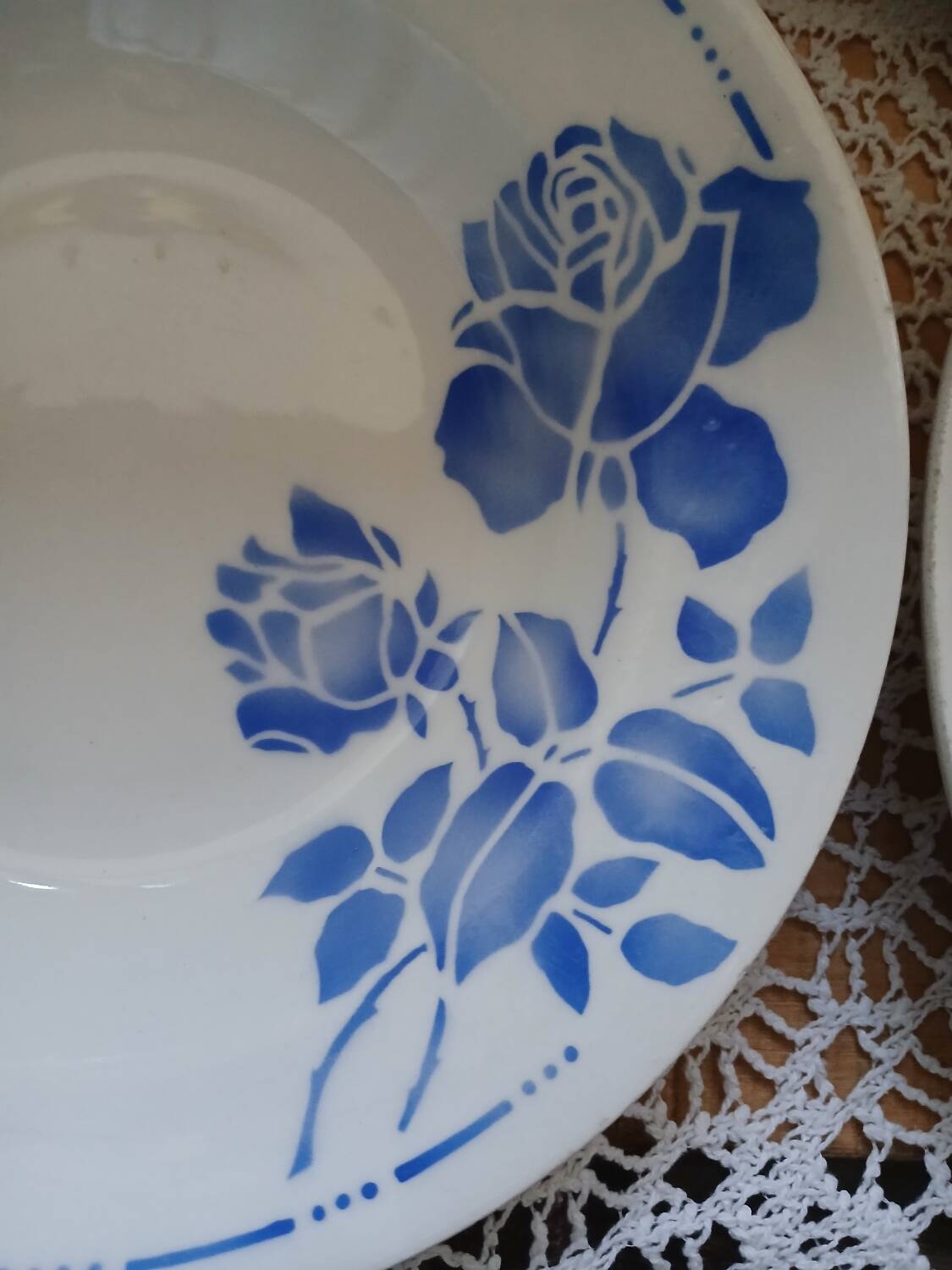 6 Moulin des Loups soup plates