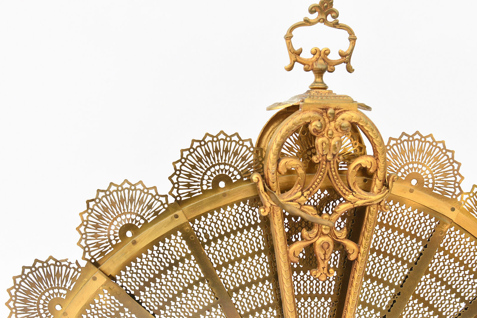 Bronze spark arrestor with fan-shaped openwork brass plates