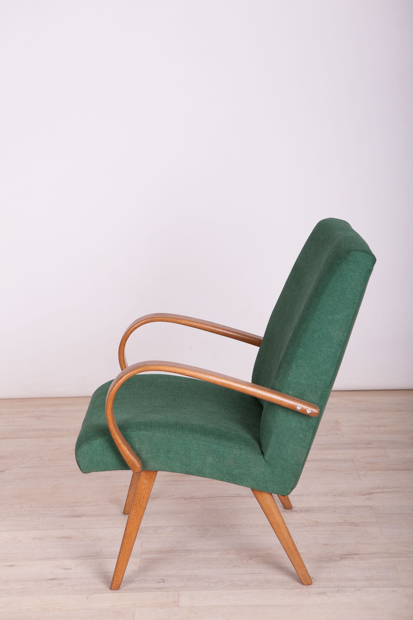 Pair of Model 53 armchairs by Jaroslav Smidek for TON, 1960s