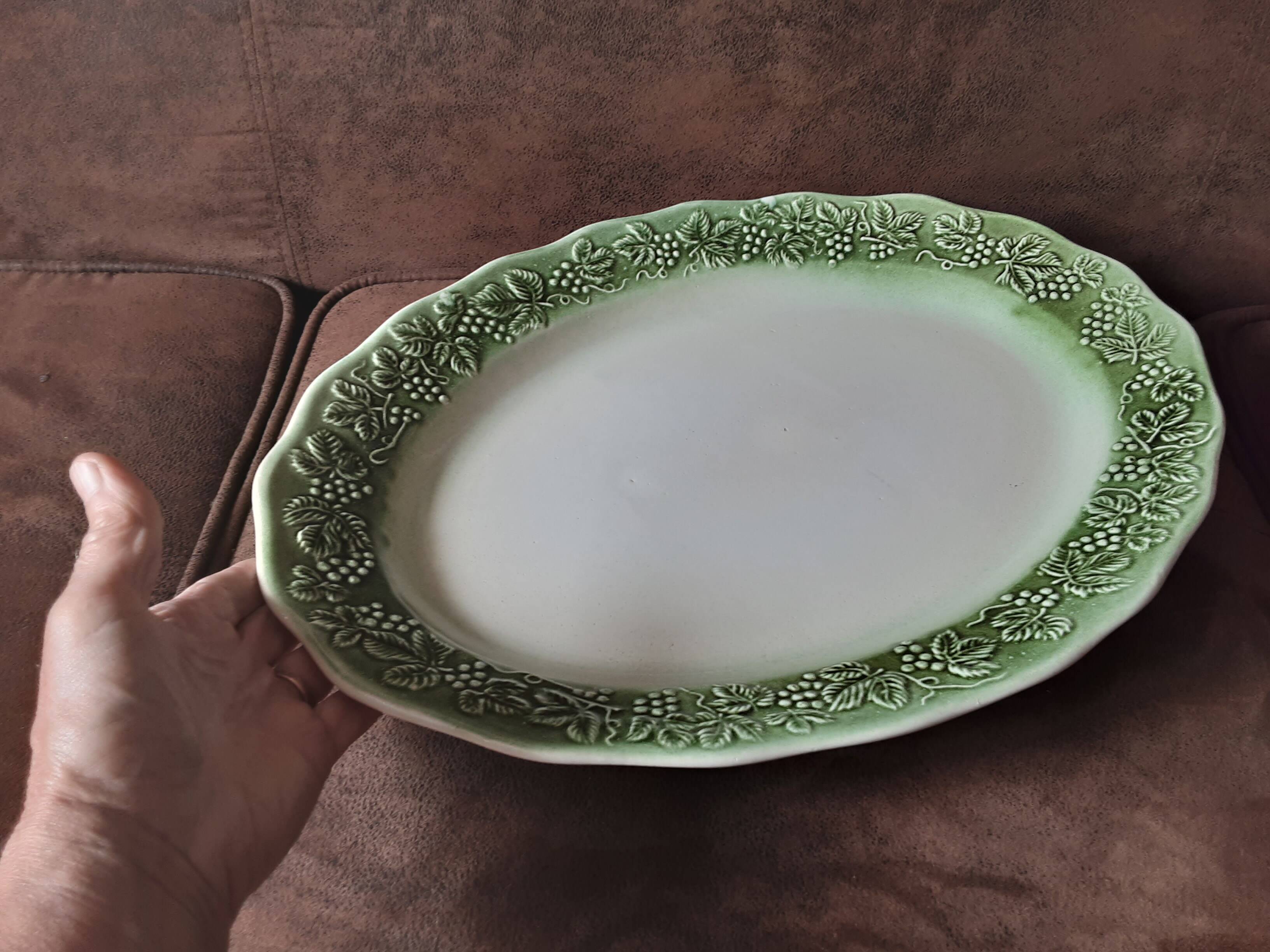 Oval ceramic dish in slip style