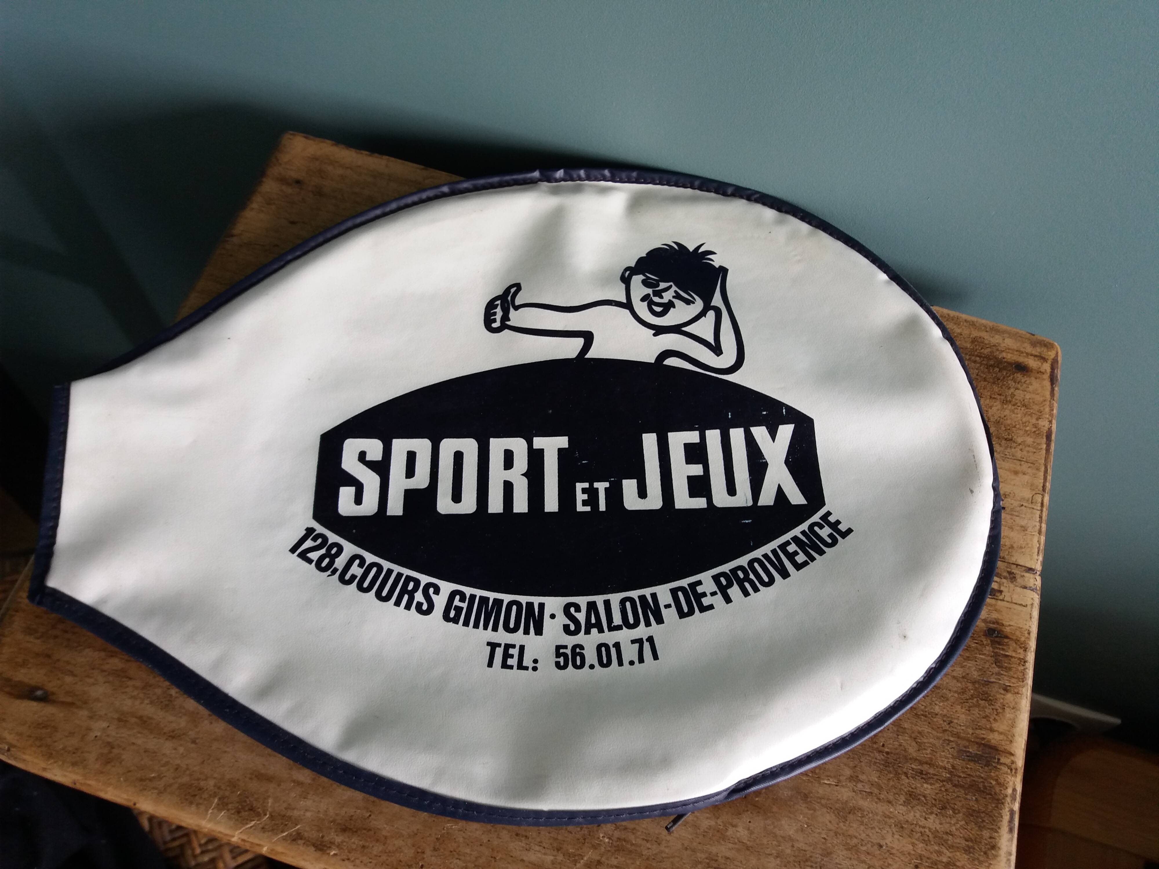 Gauthier Miss Go tennis racket with cover