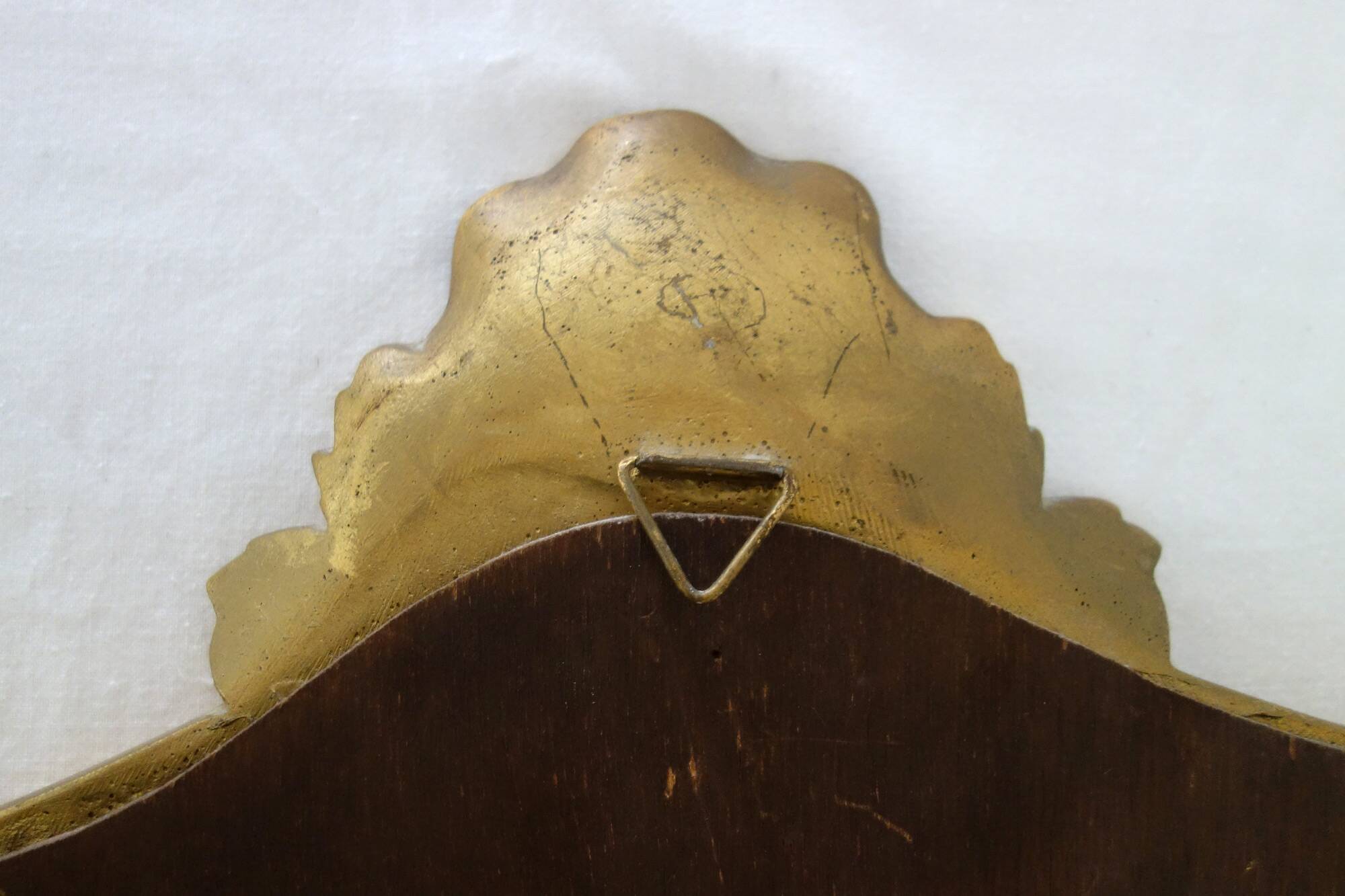 Vintage rocaille or shell gold mirror