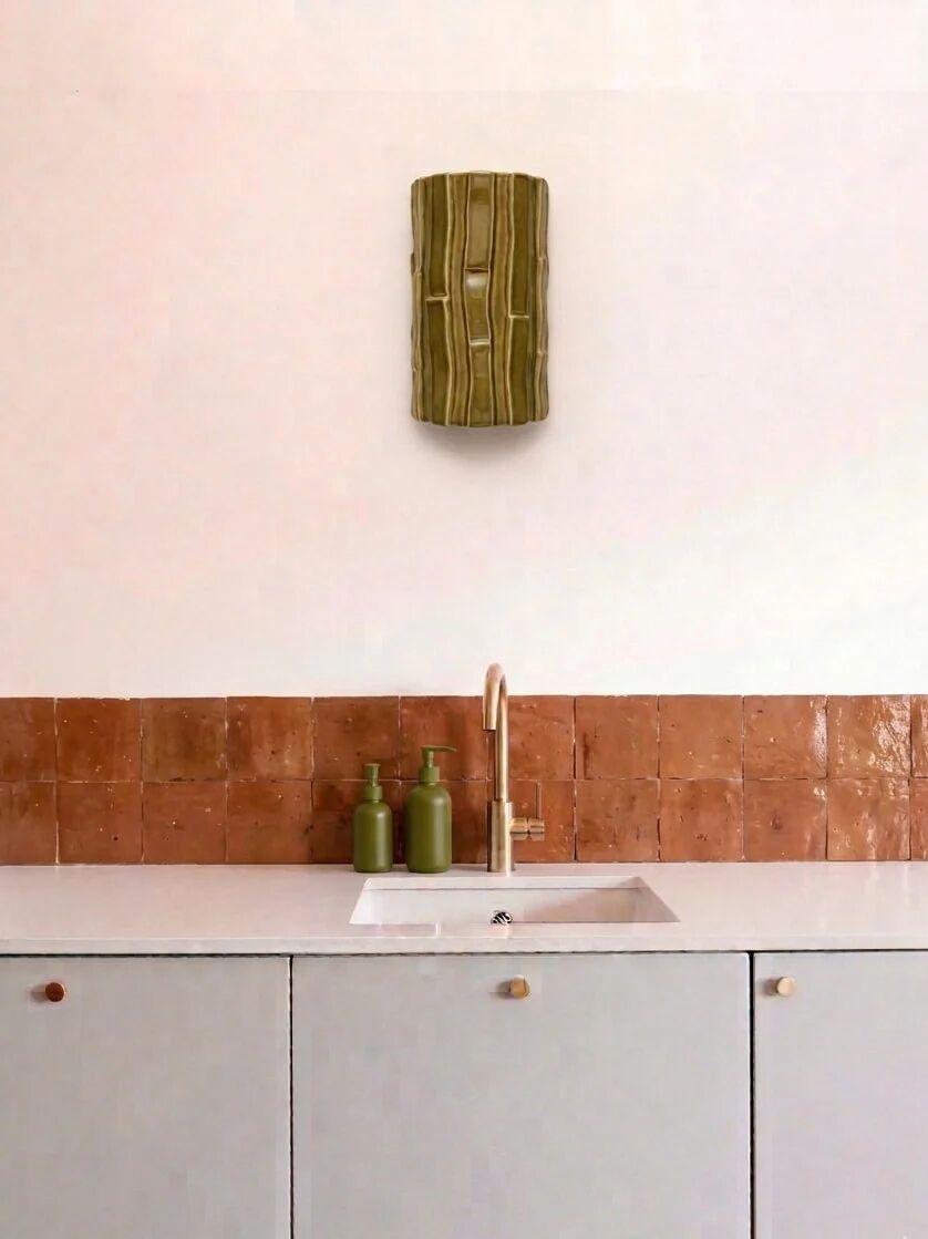 Tejo ceramic wall lamp (Avocado) - Coco Square