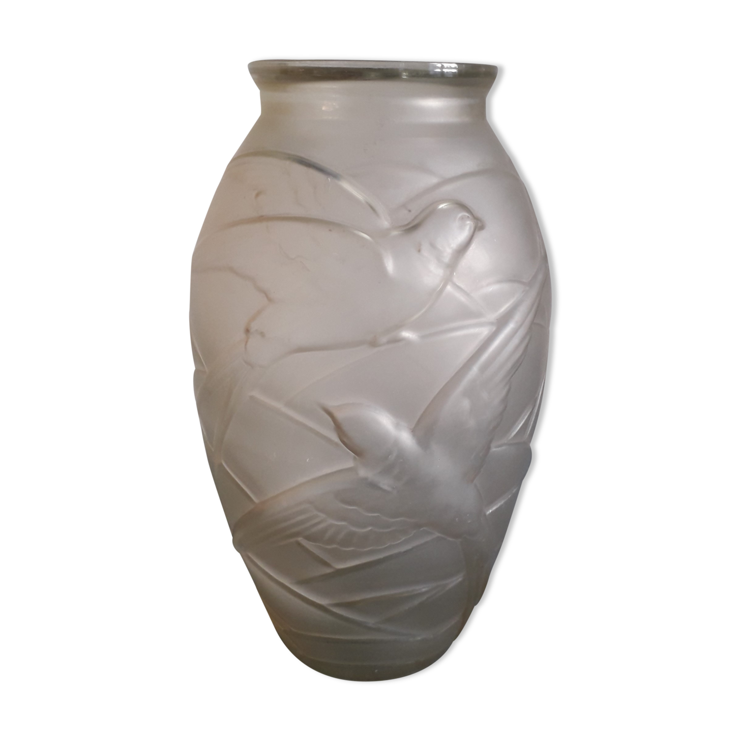 Art Deco vase in molded glass with swallow decorations