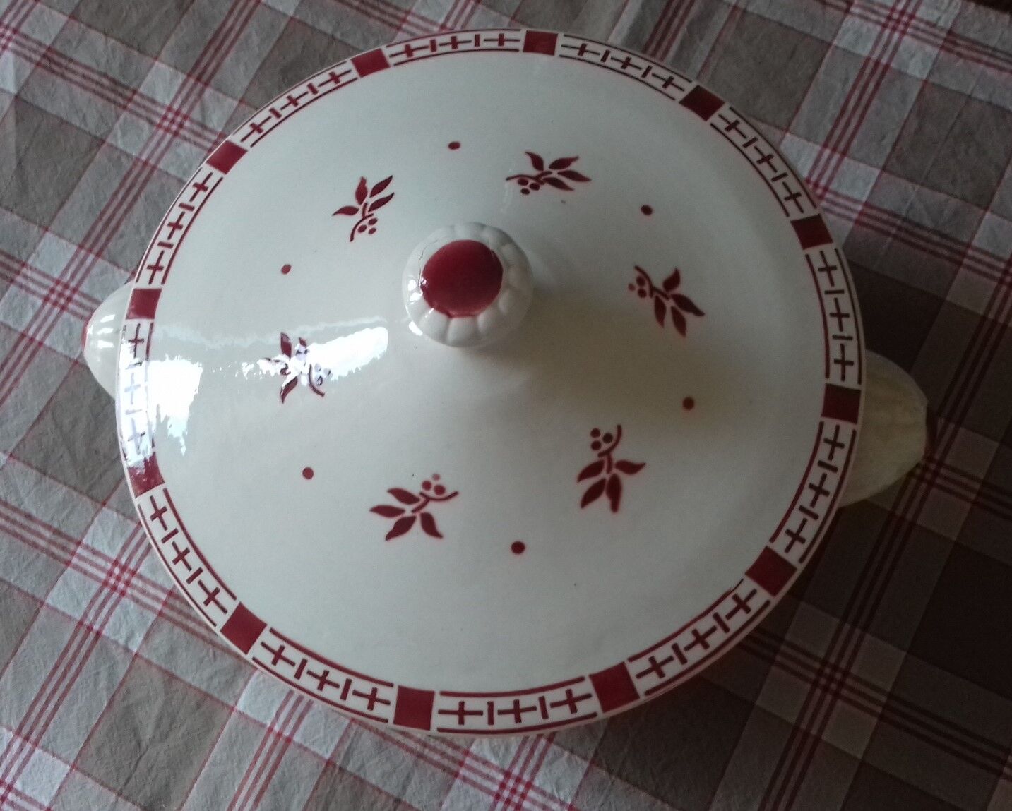 Soupière Digoin Sarreguemines Dominique fleurs rouges Art Deco