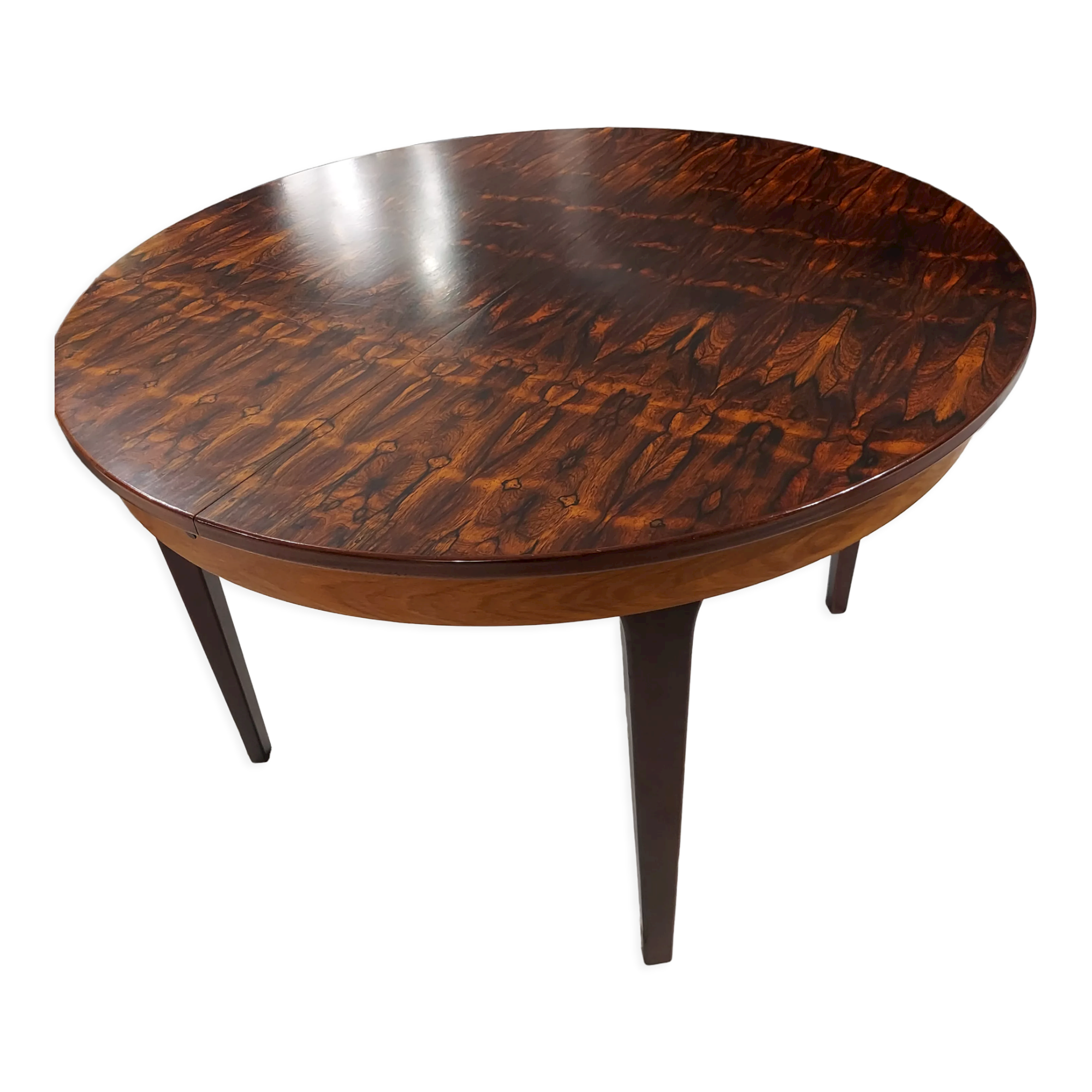 Scandinavian extendable rosewood table from the 1970s