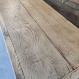 Farm table