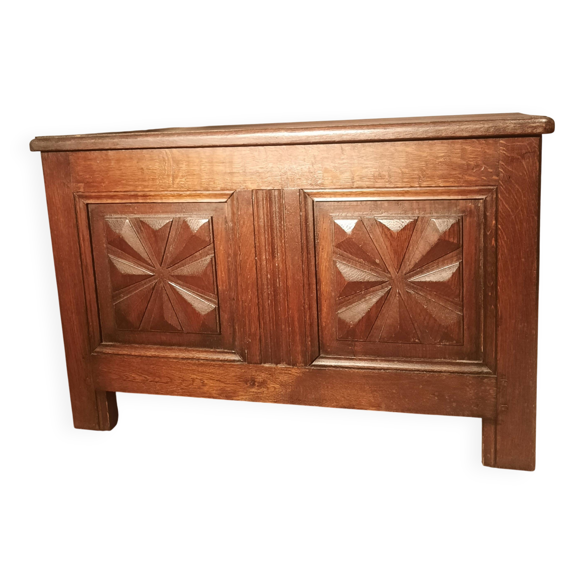 Coffre à pointes de diamant