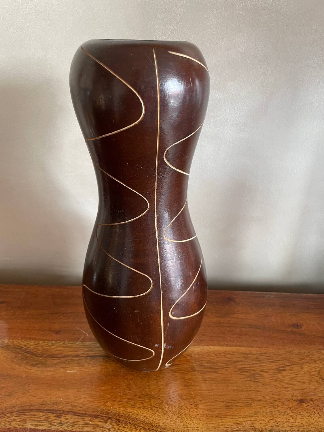 Vase en bois Africain