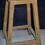 Rustic tabouret made in Périgord