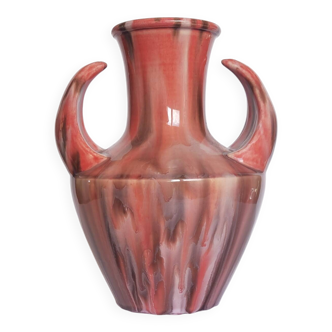 Beautiful Art Deco vase signed L. Castel.