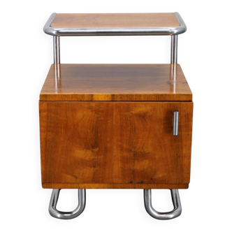 Table de chevet Bauhaus restaurée en chrome et noyer, Tchécoslovaquie des années 1940
