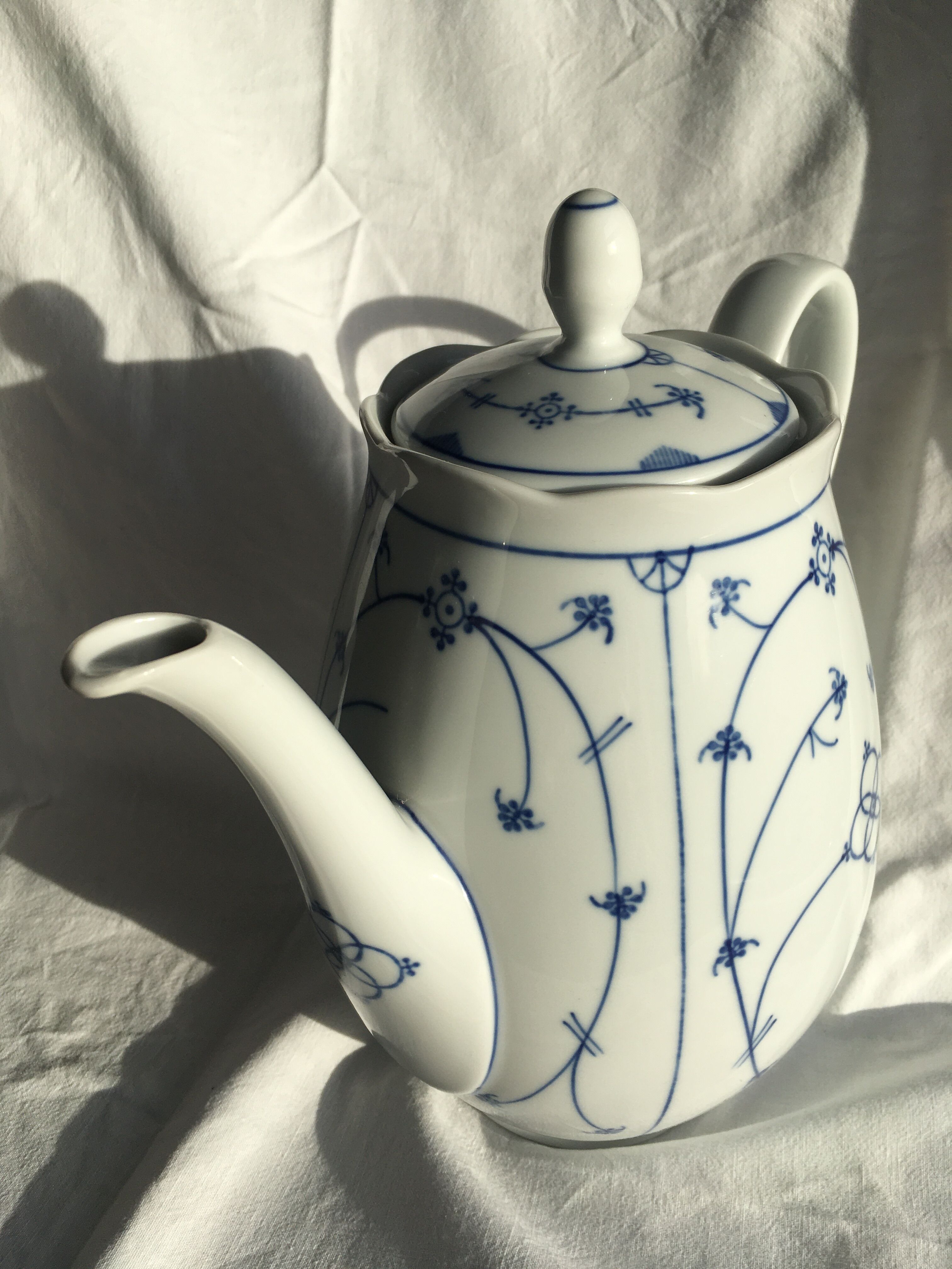 Winterling Bavaria porcelain coffee maker.