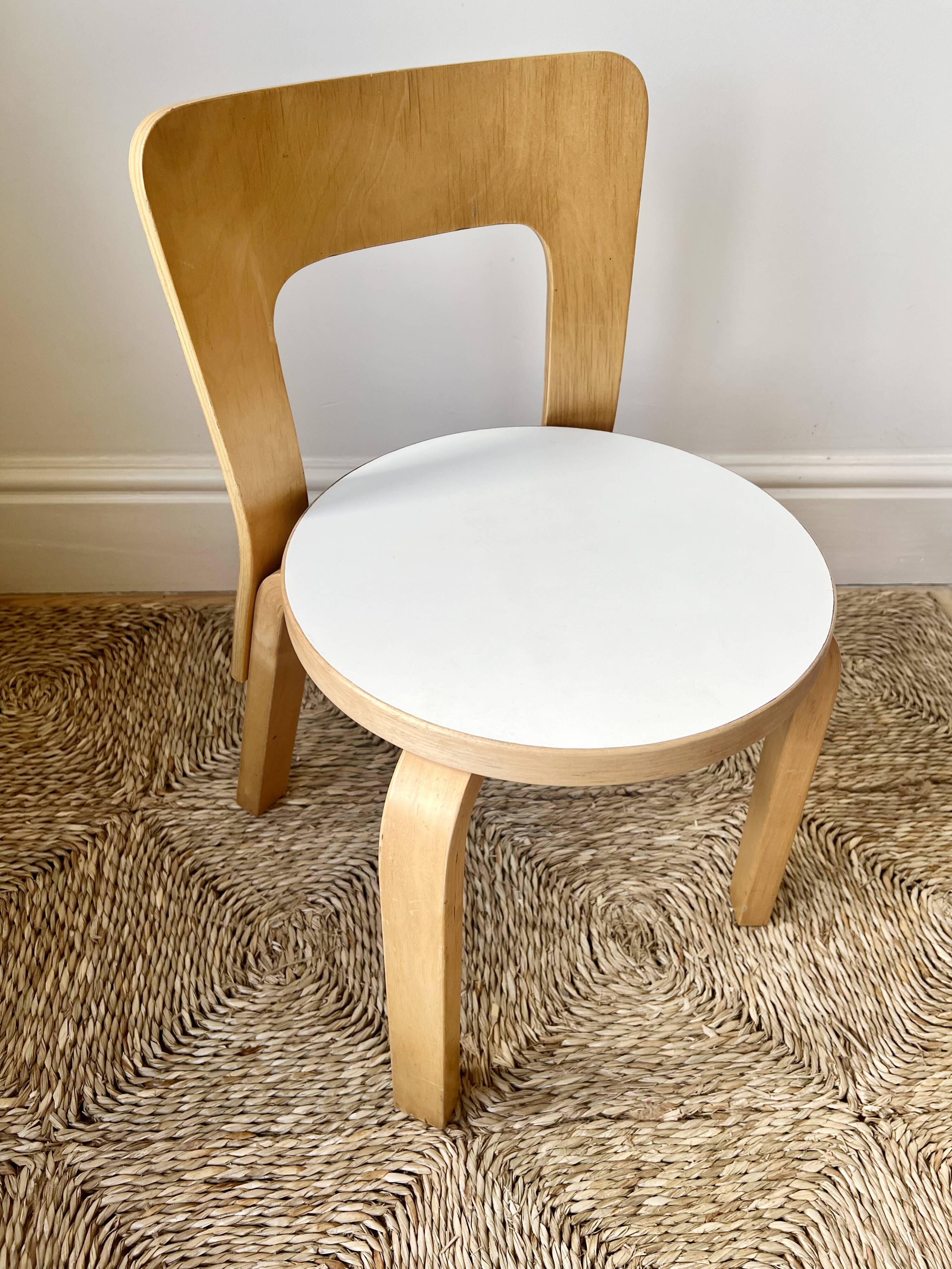 Chaises d'enfants N65 conçues par Alvar Aalto pour Artek, Finlande, 1960-1970