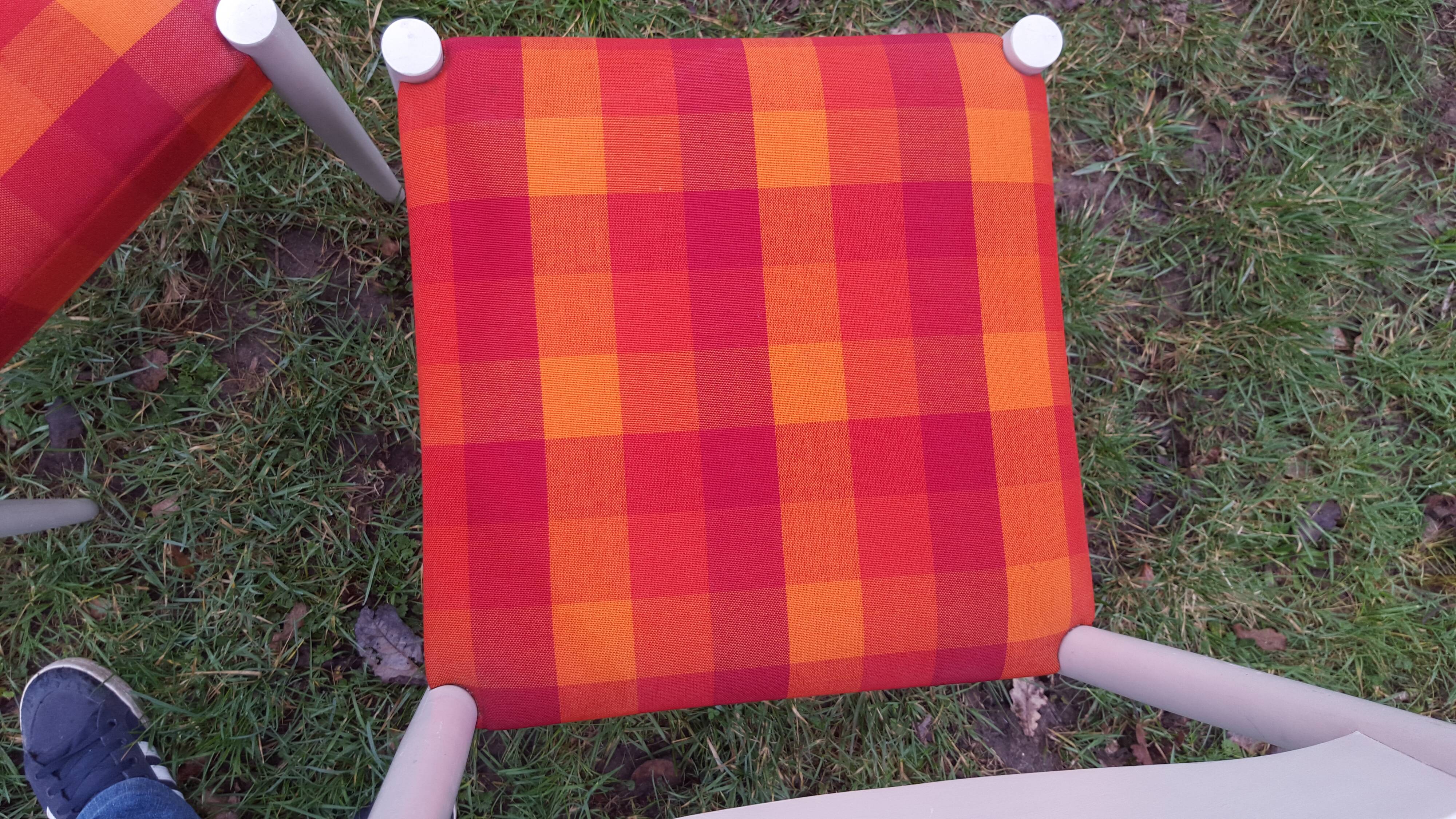 Pair of vintage chairs 1970