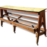 Formica 50s display.