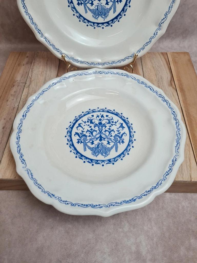 Pair of Gien plates model Rouen blue – classic decor
