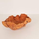 Large organic bowl made of Scandinavian burl wood, modern Swedish, folk art, circa 1960.
