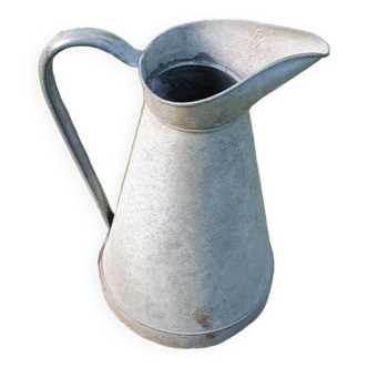 Zinc pitcher