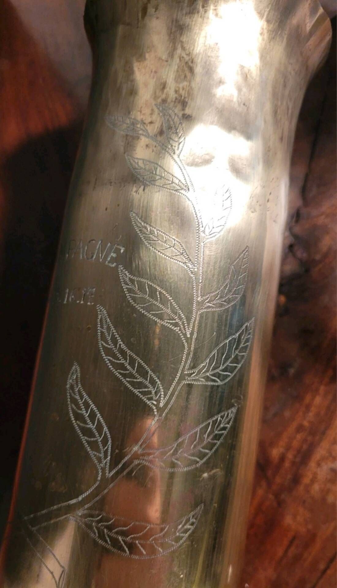 Vase Obus Chiselled Decor of Branches Trench Art Poilu WW1 14 18