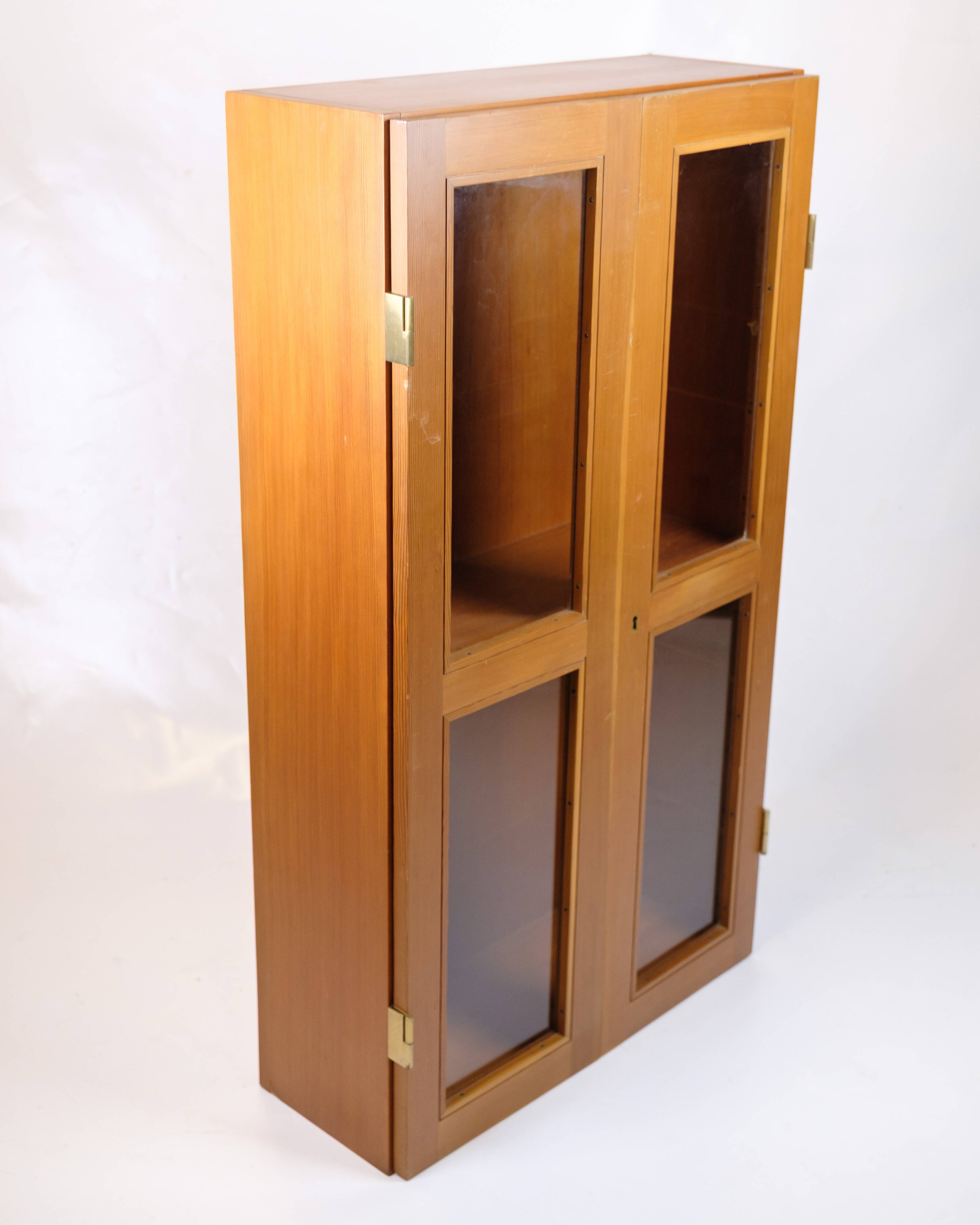 Set of two display cabinets - Oregon pine - Danish design - 1960s