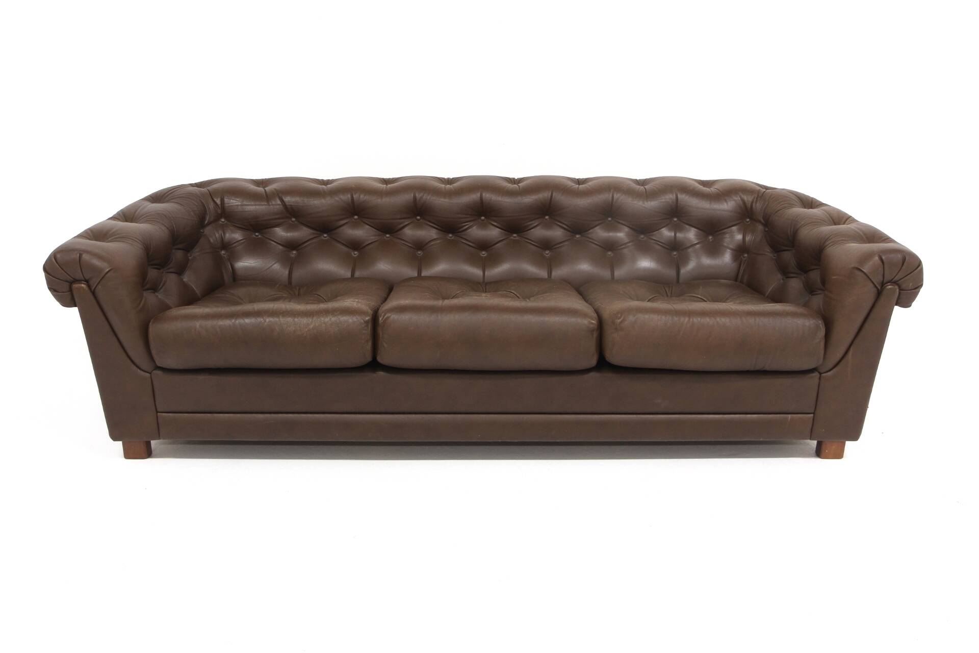 Vintage "Chesterfield" leather sofa, Sweden, 1970s