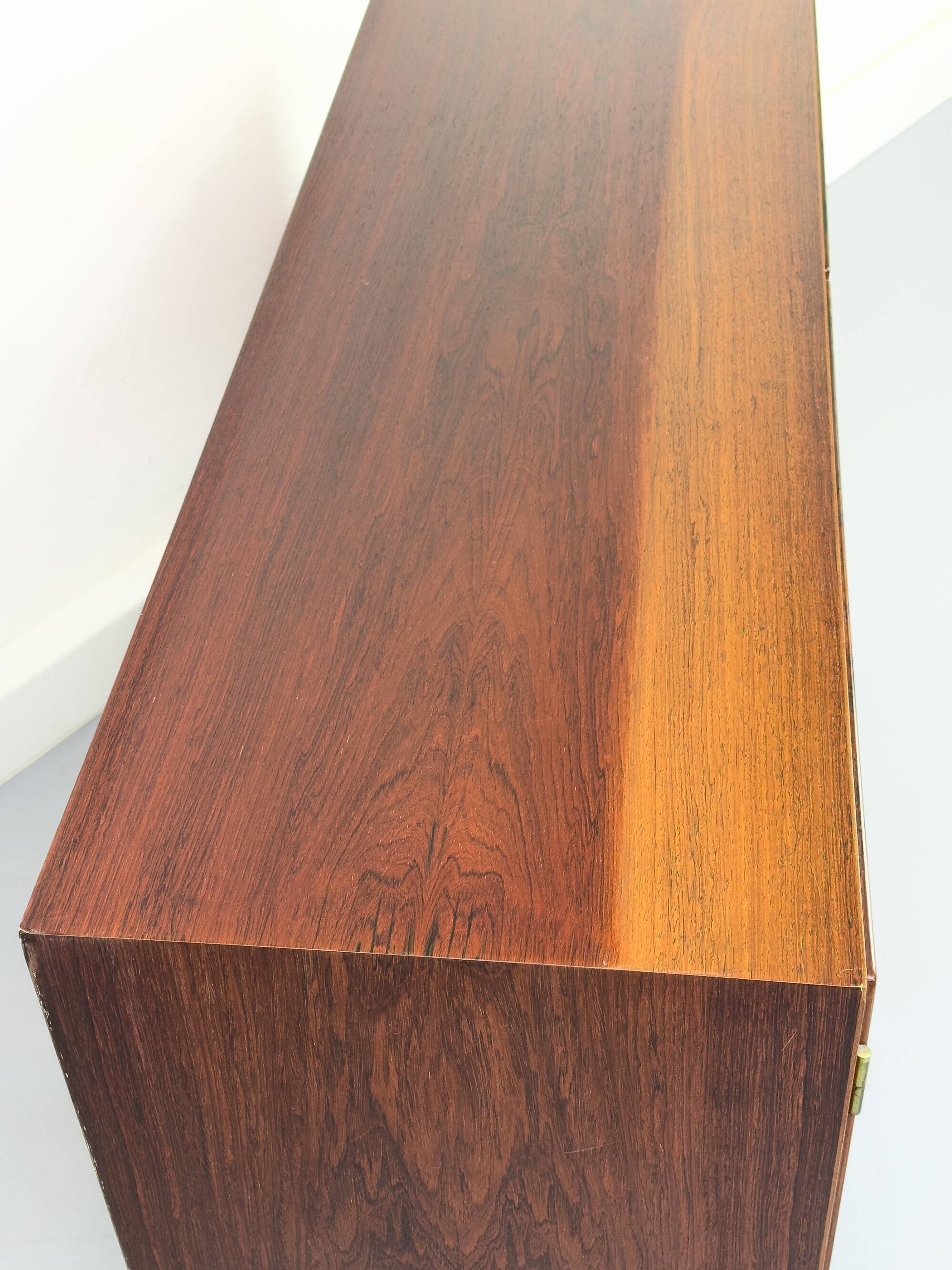 Buffet danois par Carlo Jensen pour Hundevad & Co., années 1960