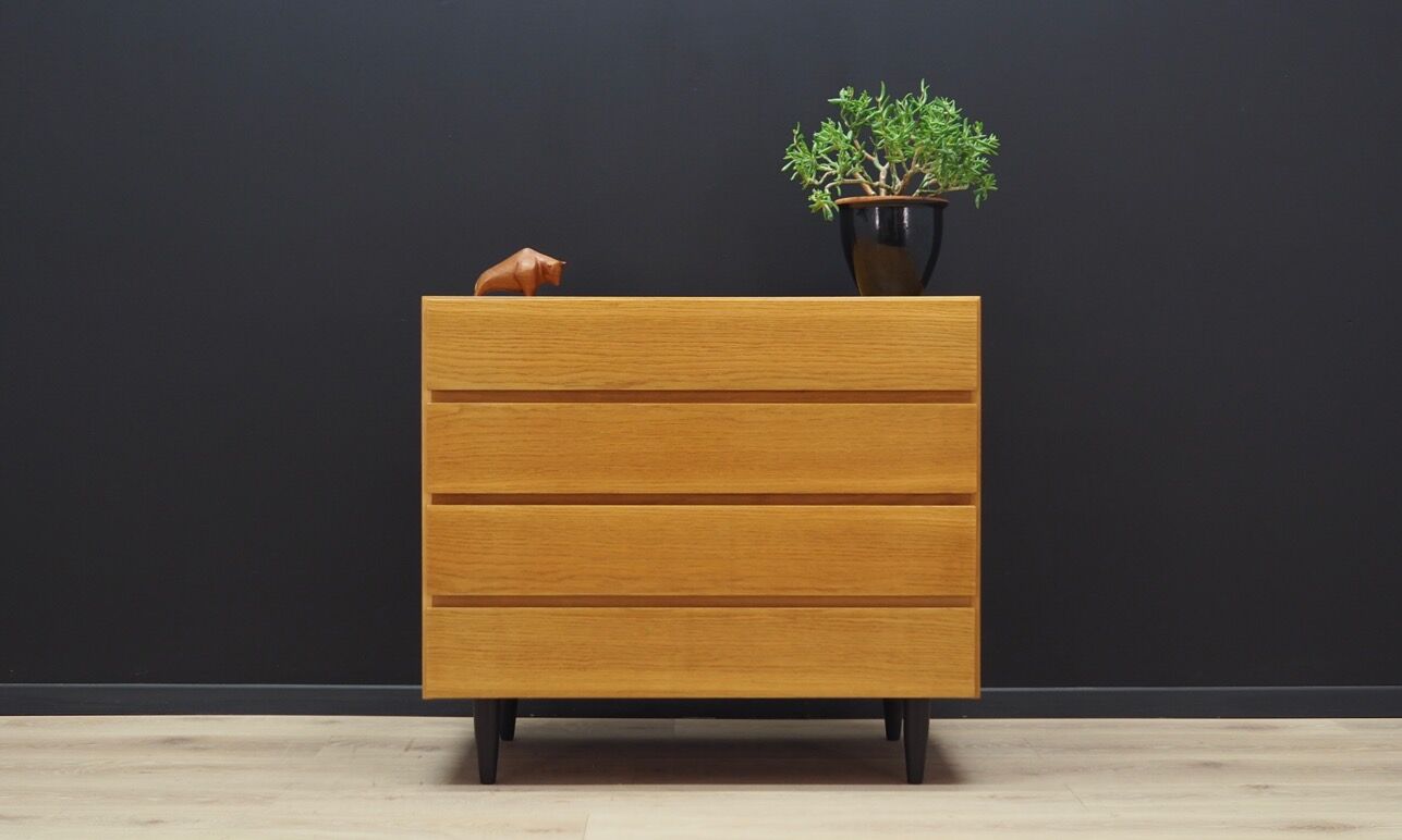 Vinde chest of drawers