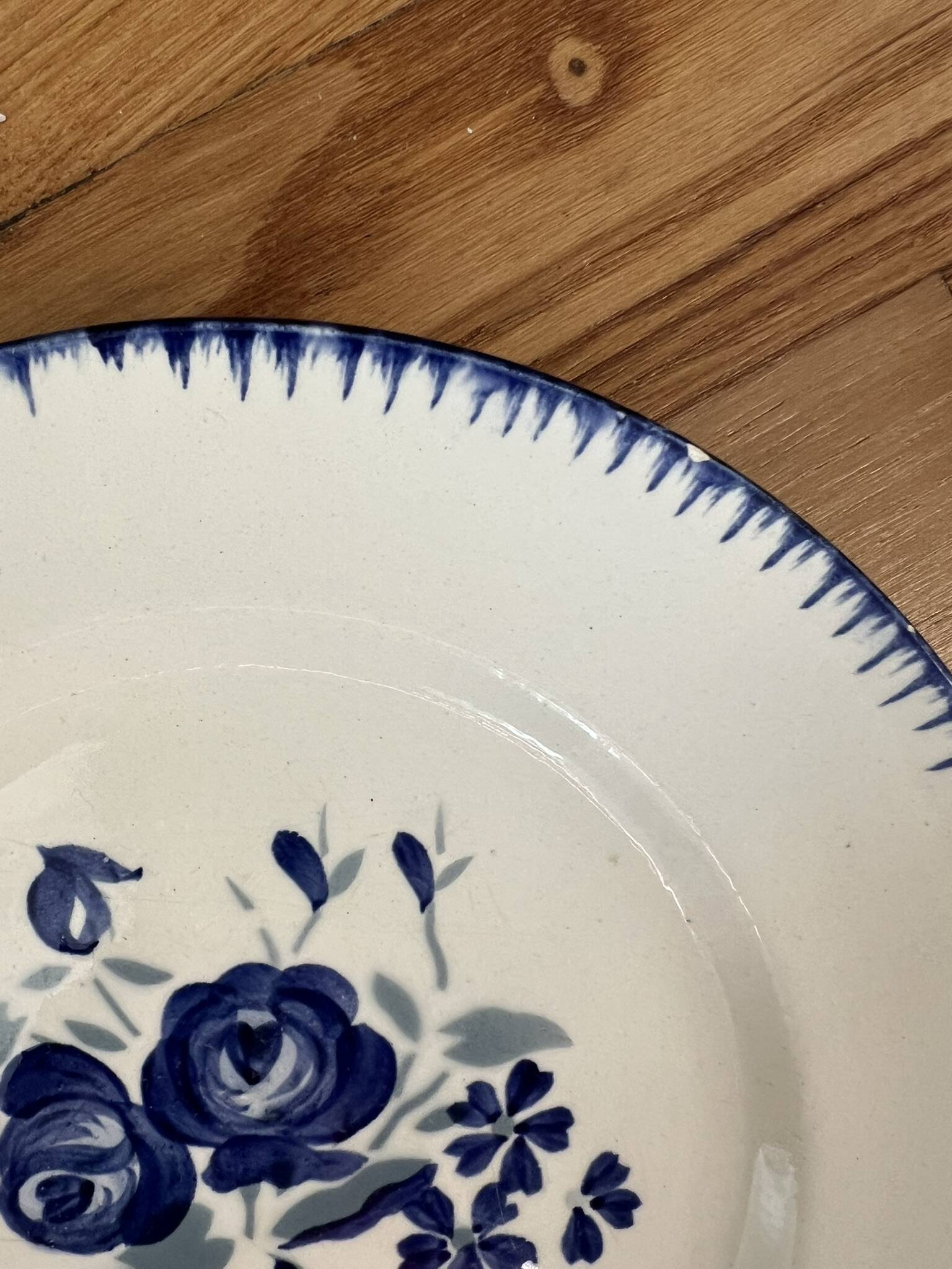 Assiettes à dessert dépareillées bleues