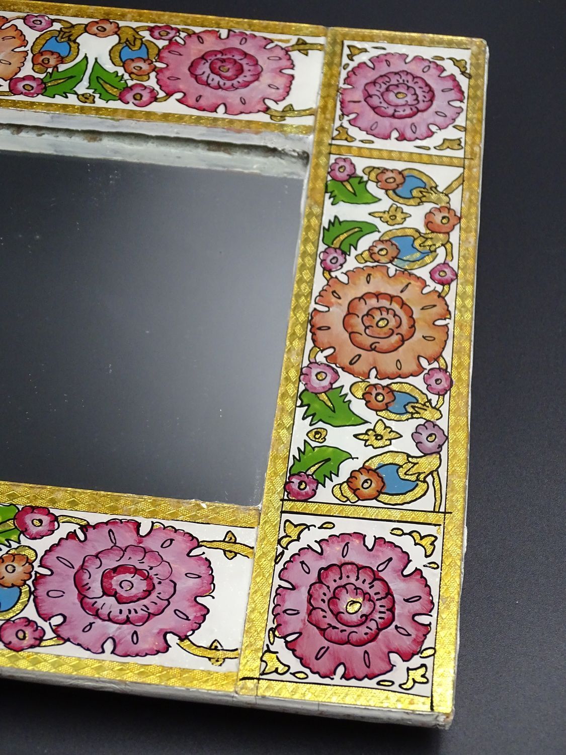 Miroir iranien en verre et peinture sous verre