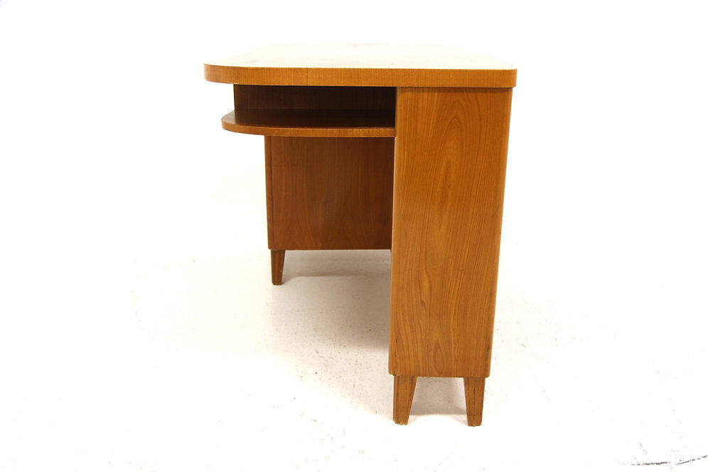 Scandinavian desk in elm, Swedish Modern, Sweden, 1940