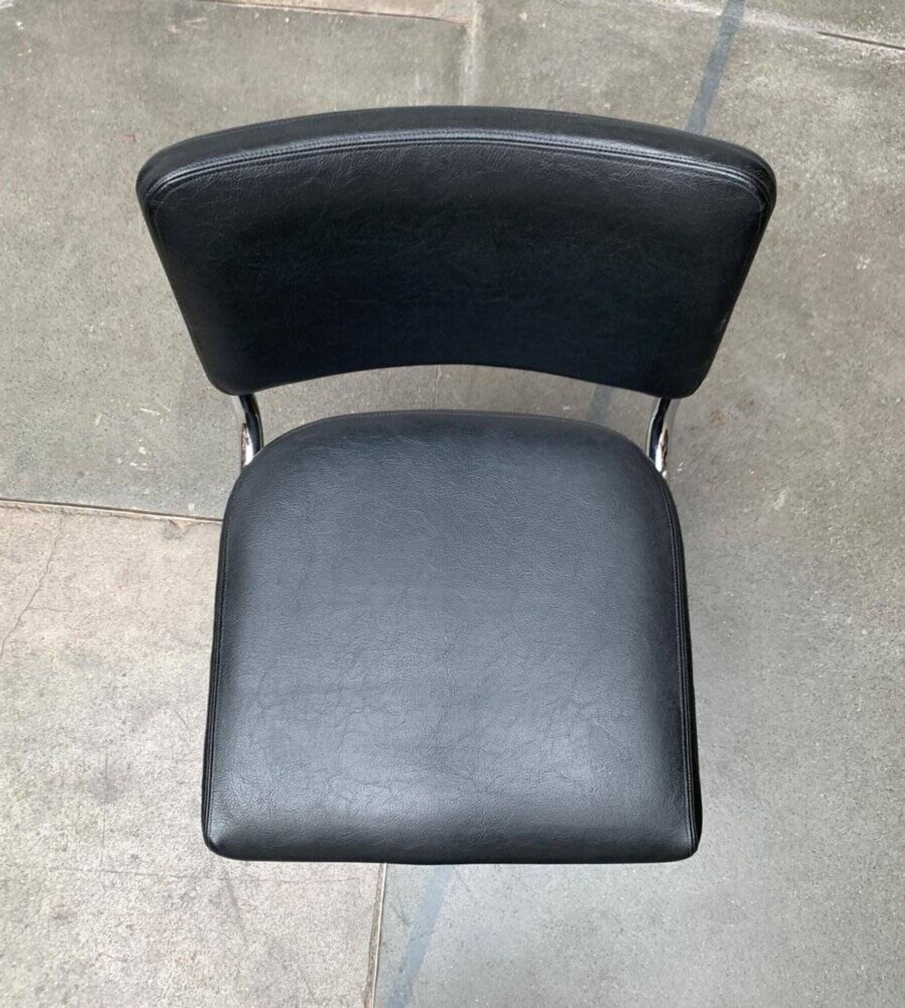 German cantilever chair Mi-century S32 by Marcel Breuer & Mart Stam for Thonet, 1970s