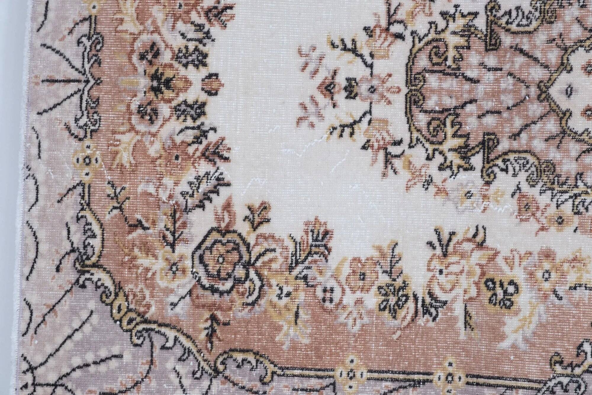 Vintage Turkish handmade rug 114x207 cm