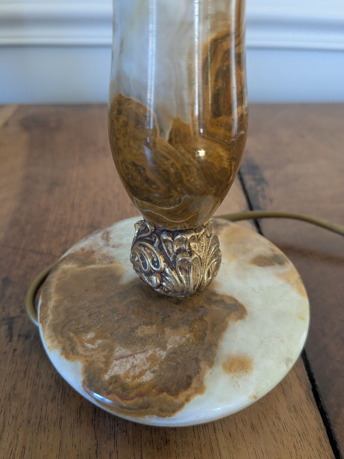 Lampe vintage en onyx et laiton