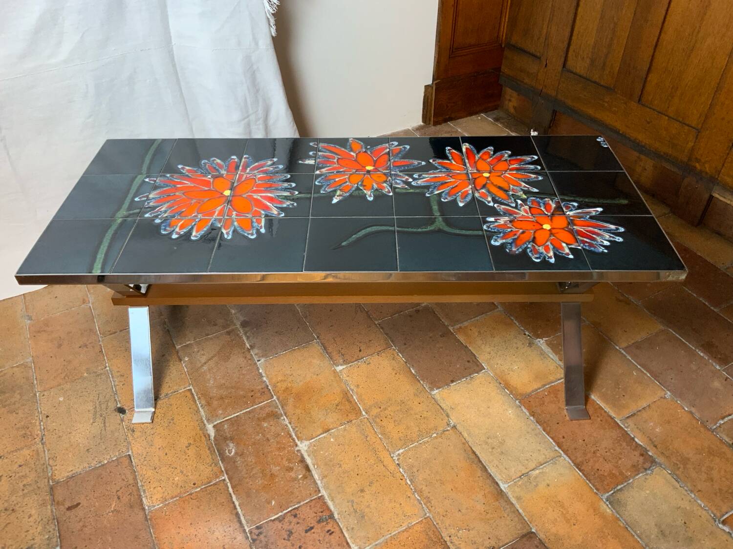Coffee table 70'