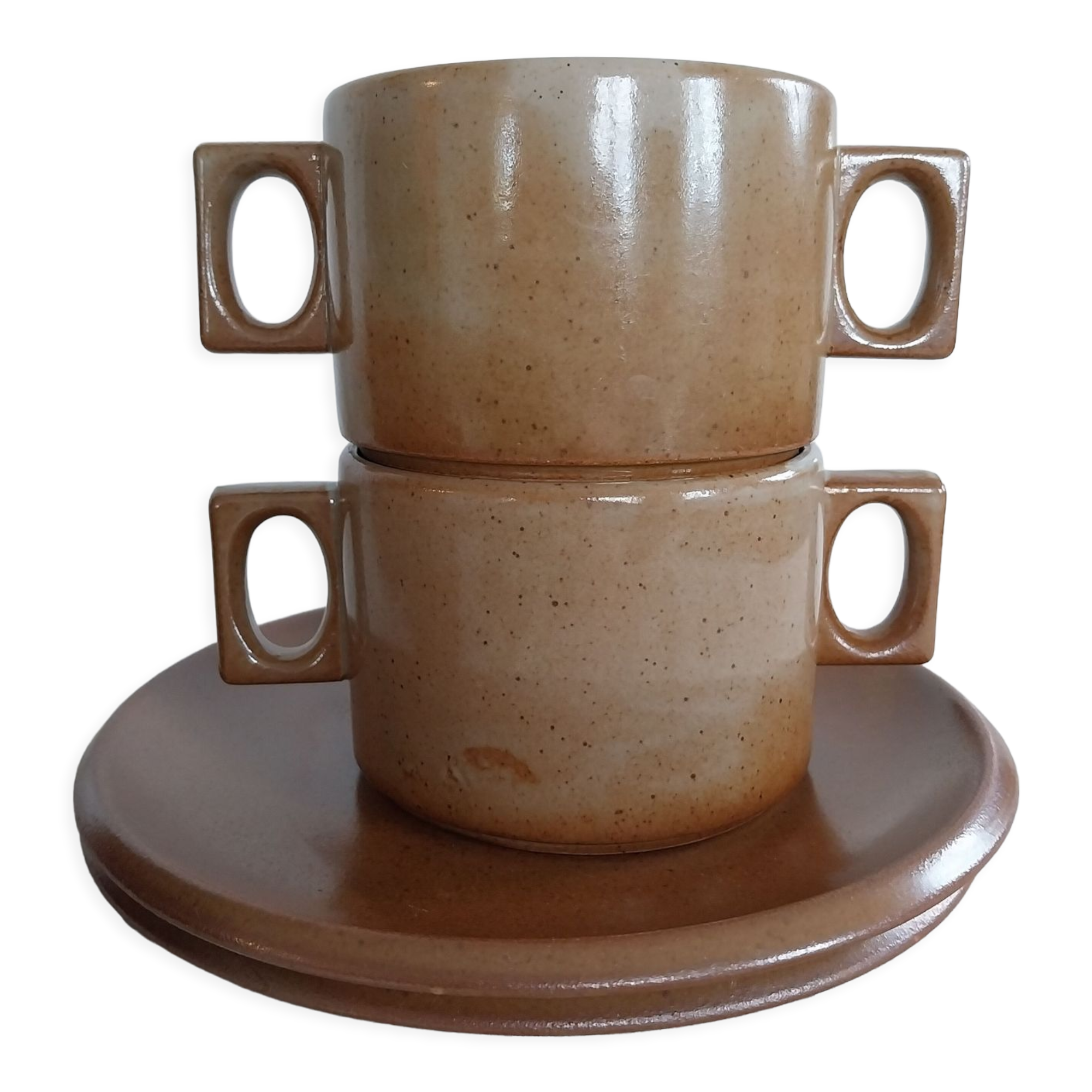 Tasses en grès de brenne
