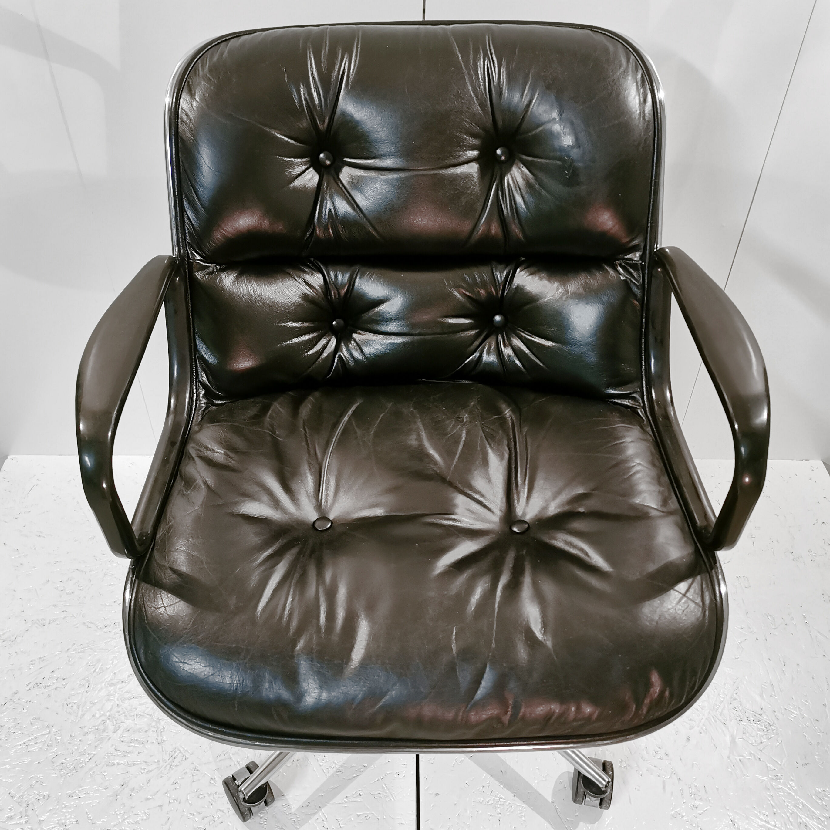 Charles Pollock's swivel armchair for Knoll, 1970