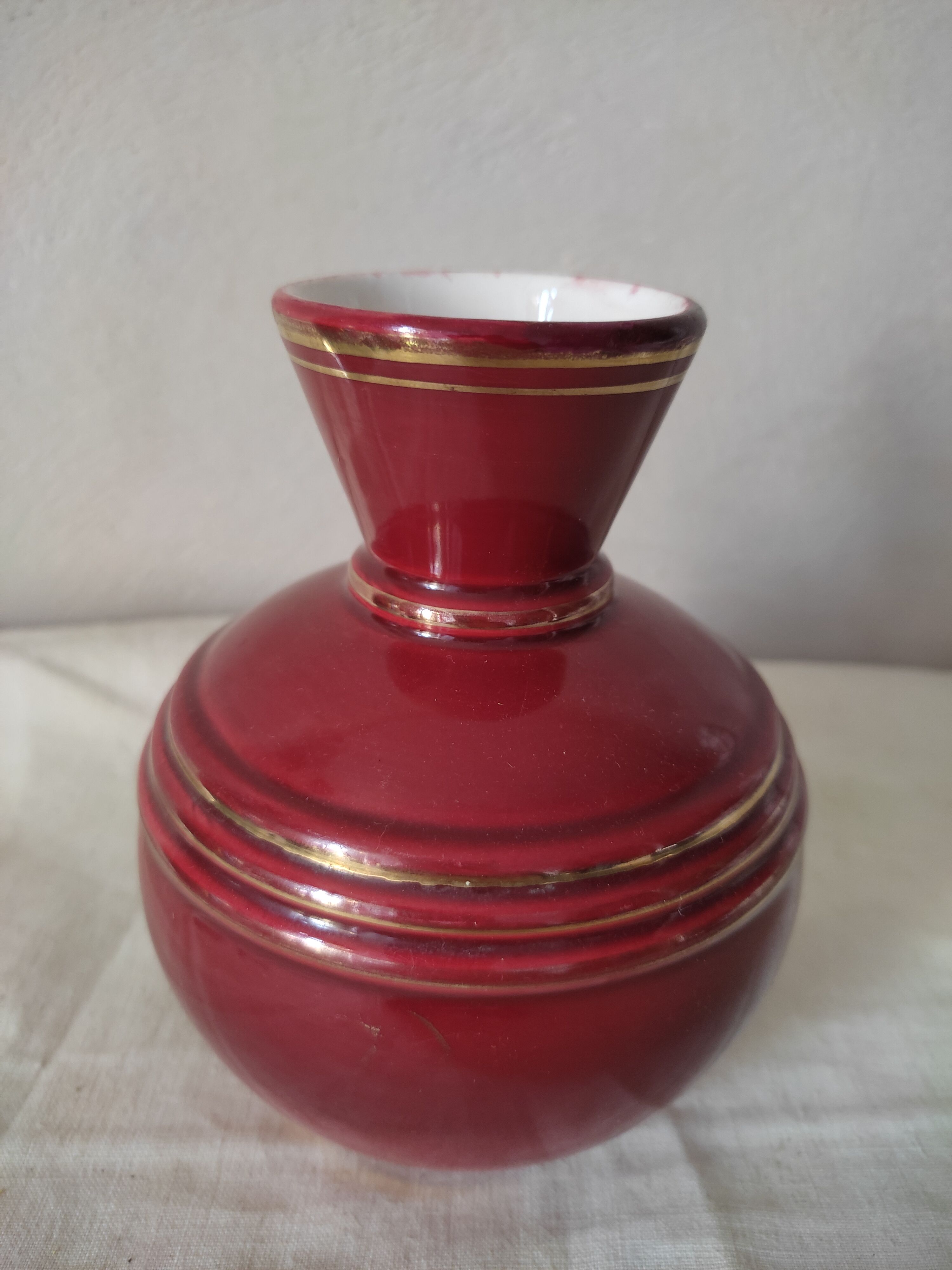 Art deco vase in faience