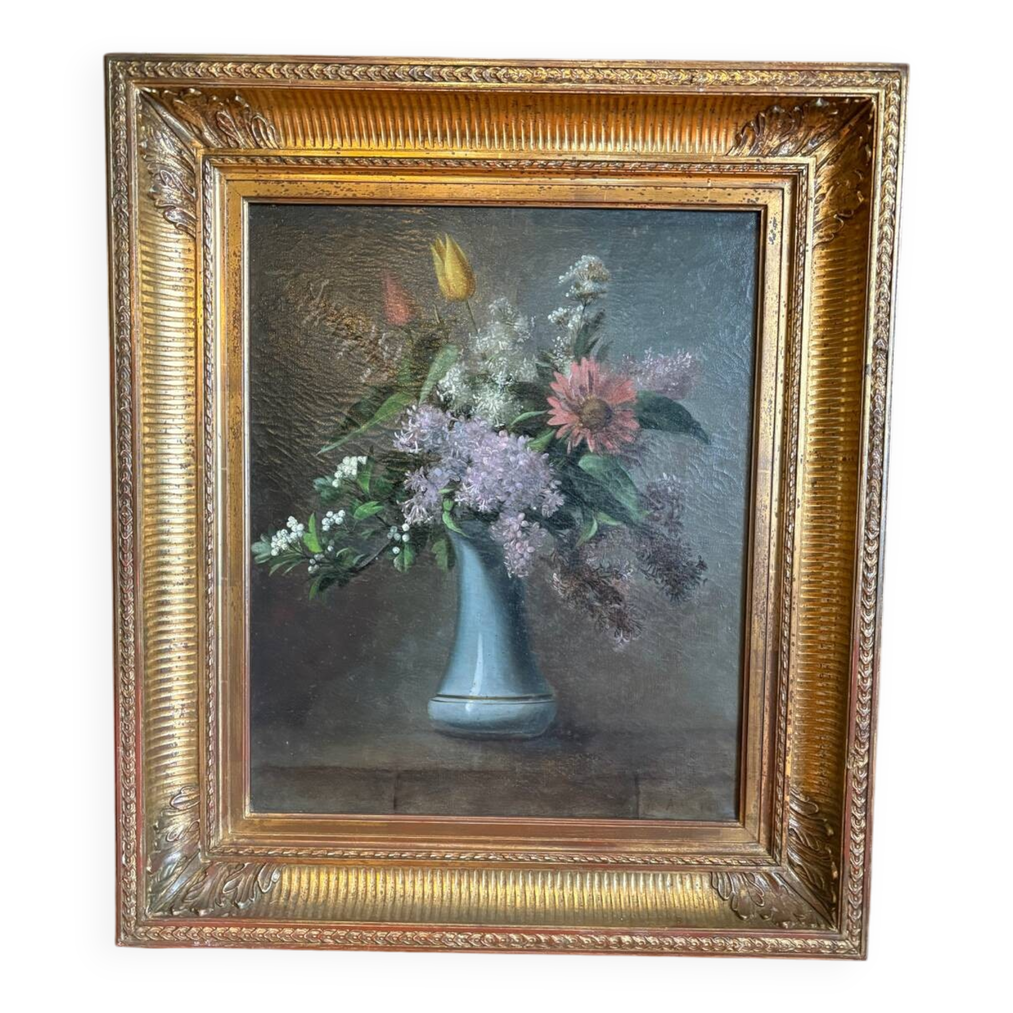 Flower bouquet display