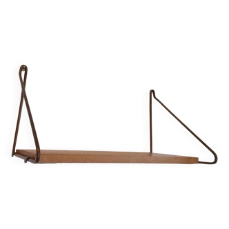 String style shelves